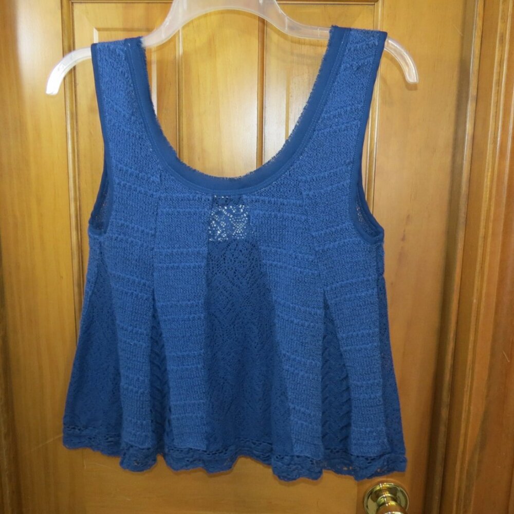 Meadow Rue Denim Blue Sleeveless Top Cropped Knit Size Small